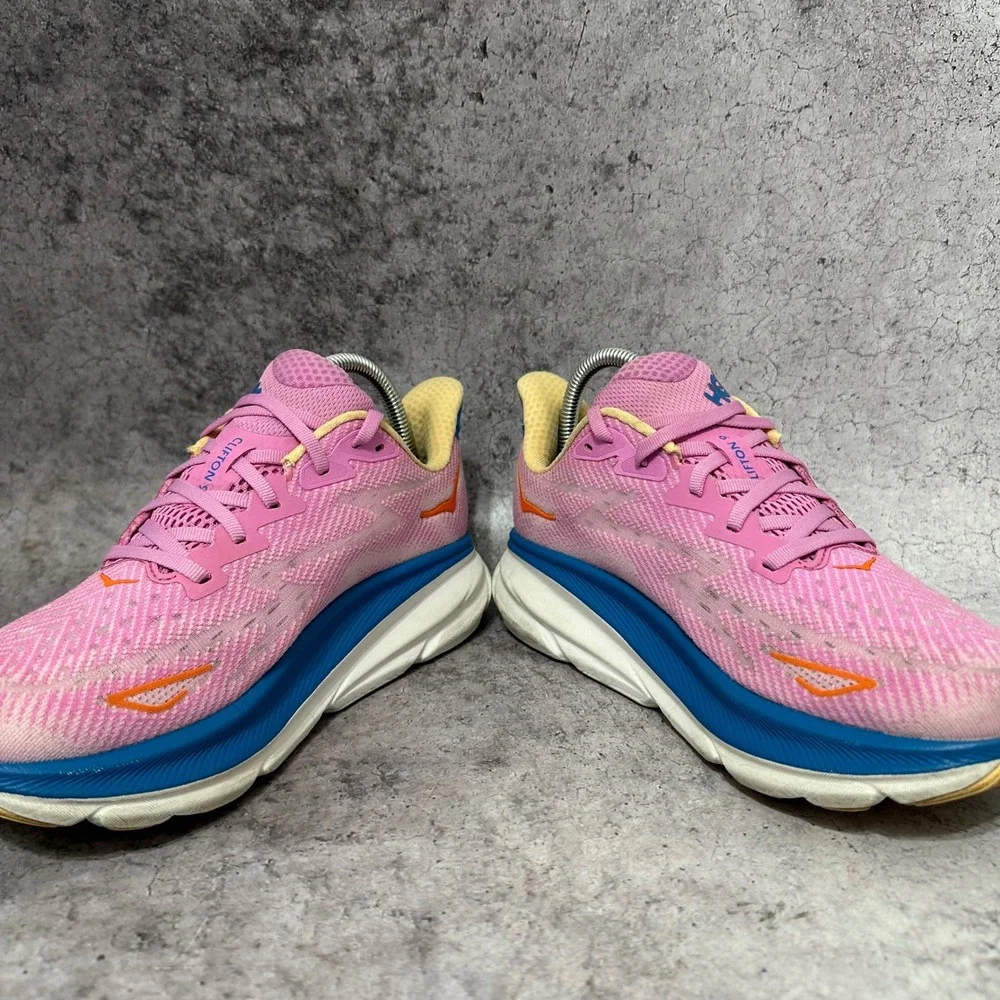 Hoka Clifton 9 Running Shoes Womens Size 8 Pink Cyclamen Sweet Lilac Sneakers